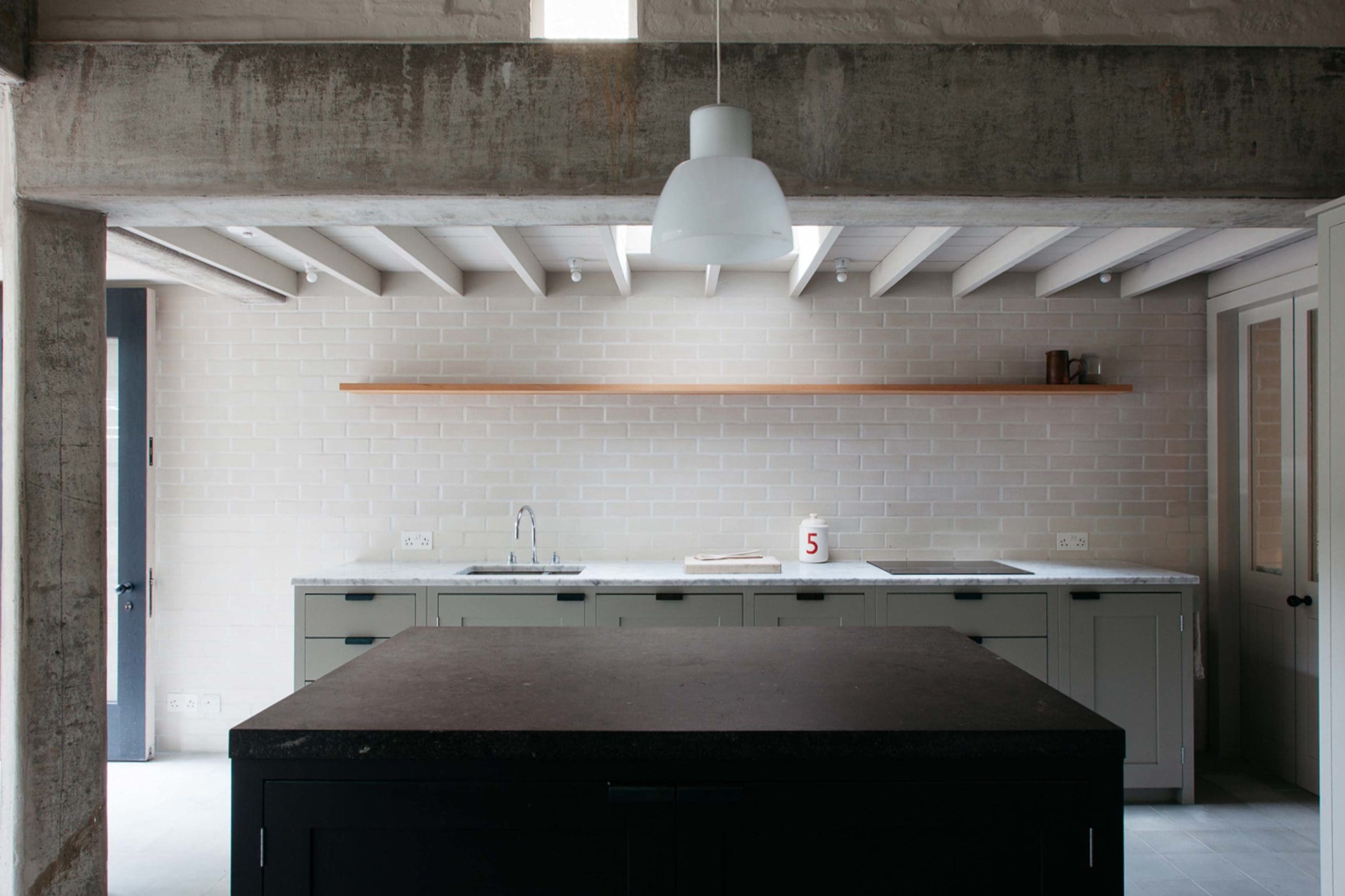  Thameside Townhouse London