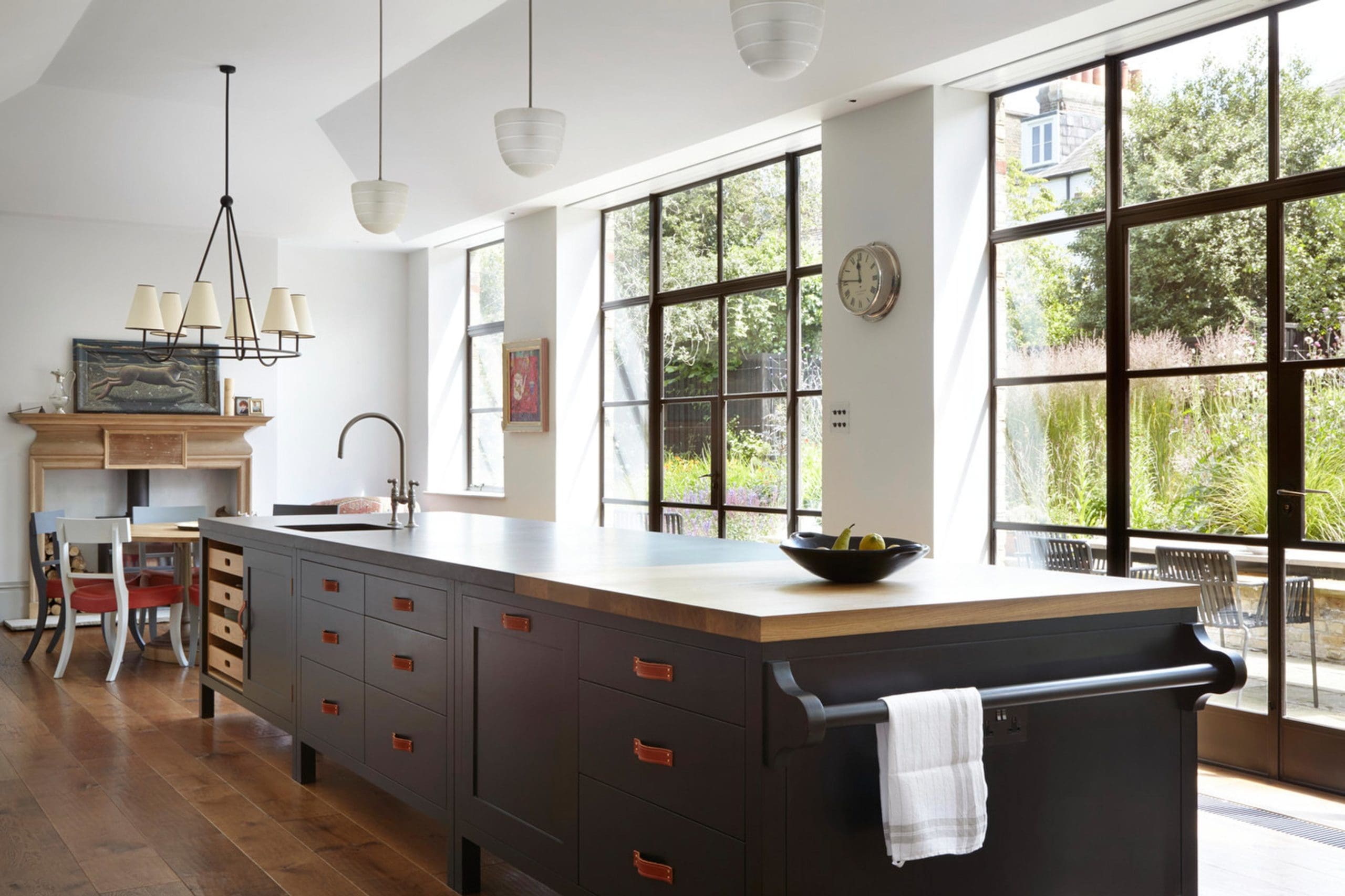  Dark grey kitchen island
