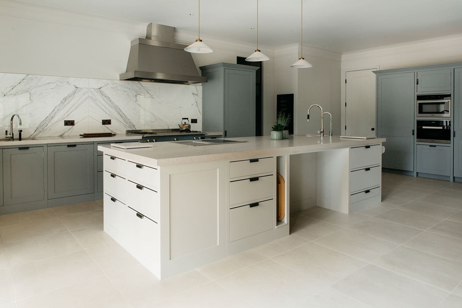  Coombe Edge Kitchen Surrey